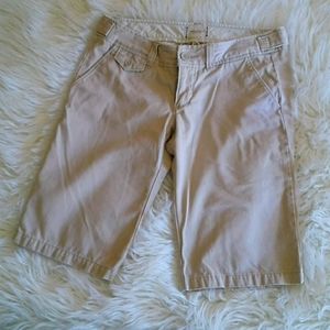 Abercrombie and Fitch bermuda, khaki shorts